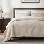 Madison Park Quebec Quilt Set - Luxurious Damask Stitching Design, Cotton Fil.... Fixed Price $64.27.