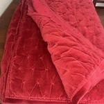Excellent Condition Pottery Barn Red Velvet Tufted King Quilt. Fixed Price $199.00.