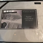 Hudson Hotel Egyptian Cotton Blend Sheet Set Queen Size Sage, Gray New. Fixed Price $76.00.