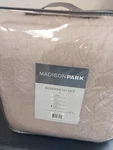 Madison Park Mansfield Bedspread Set Khaki King Size. Fixed Price $39.95.