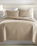 Southshore Fine Linens Oversized Lightweight 3-PC. Quilt Set, King/cal Nwt. Fixed Price $65.00.