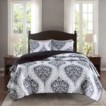 Comfort Spaces Coco 3 Piece Quilt Coverlet Bedspread Ultra Soft Printed Damas.... Fixed Price $23.34.