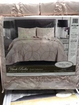 Virah Bella 3 Piece Quilt Set F/q Wedding Ring Blush. Fixed Price $51.99.