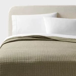Full/queen Jersey Quilt Dark Olive Green Heather - Threshold: Cotton. Fixed Price $28.89.
