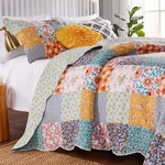 Greenland Home Carlie Modern Floral Reversible Quilt Set, 3-PIECE King, Calico. Fixed Price $124.99.