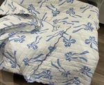 Pratesi Italy (1PC) King Coverlet Quilt Poly/cotton 9.5/10 Scalloped Blue. Fixed Price $750.00.