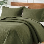 Floral Pattern Bedspread Soft Reversible Quilt Bedding Twin Queen King. Fixed Price $27.79.