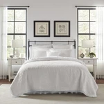 Laura Ashley - Twin Quilt Set, Reversible Cotton Bedding With Matching Sham, .... Fixed Price $94.07.