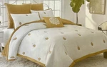 Lemon Tree Agra Gold White Medallion Full Queen Quilt Set W/ Pillow Sham Cotton. Fixed Price $99.95.