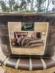 Woolrich Winter Hills Reversible Quilt Oversized Full/queen Tan. Fixed Price $50.00.