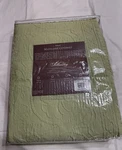 Williamsburg Richmond Matelasse Coverlet Queen Green 100% Cotton Portugal. Fixed Price $160.00.