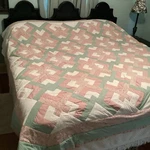 Xs And Os Patchwork Quilt 102 118 Interlocking Lattice Pink Green Longarm. Fixed Price $63.20.