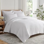 Quilt King 106X92IN Reversible Cotton Cross Stitch Forest Green Levtex Home Size. Fixed Price $259.99.