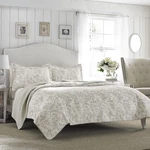 King Quilt Set 3 Piece Cotton Reversible Amberley Beige Laura Ashley Soft Design. Fixed Price $179.99.