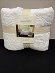Threshold Quilt Garment Washed Paisley Stitch White, Twin/twinxl. Fixed Price $39.57.