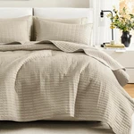 Queen Set Modern Reversible Plaid Coverlet Bedding Cozy Quilt.... Fixed Price $56.04.