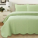 Mael Green Scalloped Edge Reversible Cotton Quilt Set, Bedspreads, Coverlet. Fixed Price $79.99.