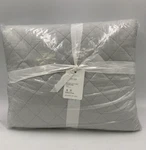Pottery Barn Belgian Flax Linen Diamond Quilt Soft Gray King Cal #Z1247. Fixed Price $257.40.