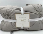 Pottery Barn Teen Girls Ruched Rosette Quilt Gray Twin #A11. Fixed Price $119.21.