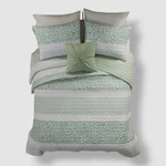 Madison Park Green Evian Seersucker Hypoallergenic Quilt 4PC Set, King/cal. Fixed Price $47.24.