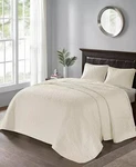 Madison Park Quebec 3-PC. Quilt Set, Full/queen $320. Fixed Price $21.00.
