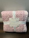 Cynthia Rowley King Reversible Quilted Set Pink White Floral 106X92. Fixed Price $95.00.