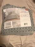 Caro Home Reversible Queen Quilt Set 3-PIECE. Fixed Price $15.00.