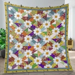 Daisy Patchwork Quilt Colorful Floral Blanket, Cozy Spring Gift. Fixed Price $89.95.