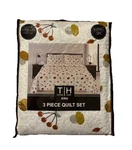 Traditional Home King 3PC Quilt Coverlet Set Shams Autumn Fruits Pattern White. Fixed Price $22.00.
