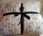 Pottery Barn Floral Cloud Reversible Quilt King/caliking (green Multi). Fixed Price $115.00.