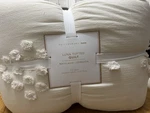 Pottery Barn Teen Luna Tufted Quilt Full/queen New. Fixed Price $112.50.