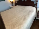 Hotel Brand Quilted Queen Pastel Pink Bedspread Reversible 92 X 94. Fixed Price $55.20.
