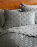 Nwt Quince Organic Bamboo Dream Quilt Twin Eucalyptus Very Small Flaw Msrp $150. Fixed Price $59.99.