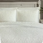 Laura Ashley Queen/full Heirloom Crochet Quilt Set White Cotton With Shams. Fixed Price $104.44.