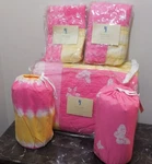 New Pottery Barn Butterfly Tie Dye Full Quilt/shams/sheet/duvet S/8 Pink. Fixed Price $297.97.