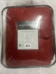 Madison Park Quebec Reversible Bedspread Set Queen Size Red.. Fixed Price $48.99.