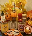 11PC Pumpkin Lovers Gift Set Bath & Body Works W/ 3 Candles, Pb Holder, Car Clip. Fixed Price $49.95.