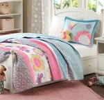 Crazy Daisy 4PC Full Queen Quilt Set : Girls Blue Pink Flowers Coverlet. Fixed Price $119.45.