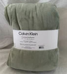 Calvin Klein Oversized Solid Sage Ultra Soft Plush King Blanket Nip. Fixed Price $106.25.