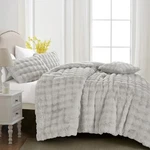 Hig 4-PIECE Faux Fur Comforter Set Soft Bubble Texture, All-season Bedding. Fixed Price $104.69.