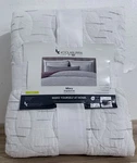 Kookaburra Missy King Quilt Set 1 And 2 Shams. Fixed Price $94.99.