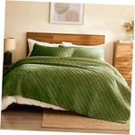 Velvet Quilt Size: 3-PIECE King/cal (104" X 96") Olive Green. Fixed Price $42.92.