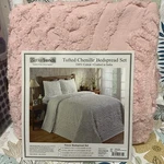 Better Trends Tufted Chenille Luxurious Bedspread & Sham Pink(full/double). Fixed Price $58.75.