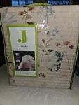 J. Queen Ny Twin Beatrice Rose Quilt New. Fixed Price $47.50.