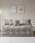 Madison Park Leila 6-PC. Quilt Set, Daybed New. Fixed Price $88.00.