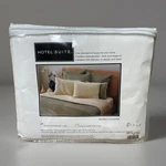 Rare Hotel Suite Collection Avalon Full/queen Coverlet Ivory 90X90 New. Fixed Price $80.00.