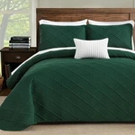 Yiran Quilts Queen Size, Emerald Green Spring Summer Bedspread Bedding Set, 3.... Fixed Price $59.55.
