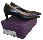 Hs Jon Joseph New York Women's Leather Shoes Black Pump Heels 6.5 Queen Box. Fixed Price $24.00.