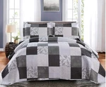 Morden Lightweight Floral Plaid Reversible Quilt Set Queen Grey Comforter. Fixed Price $60.42.