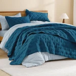 Litanika Oversized King Quilt Bedding Set 128X120 Super Teal Blue Comforter. Fixed Price $128.23.